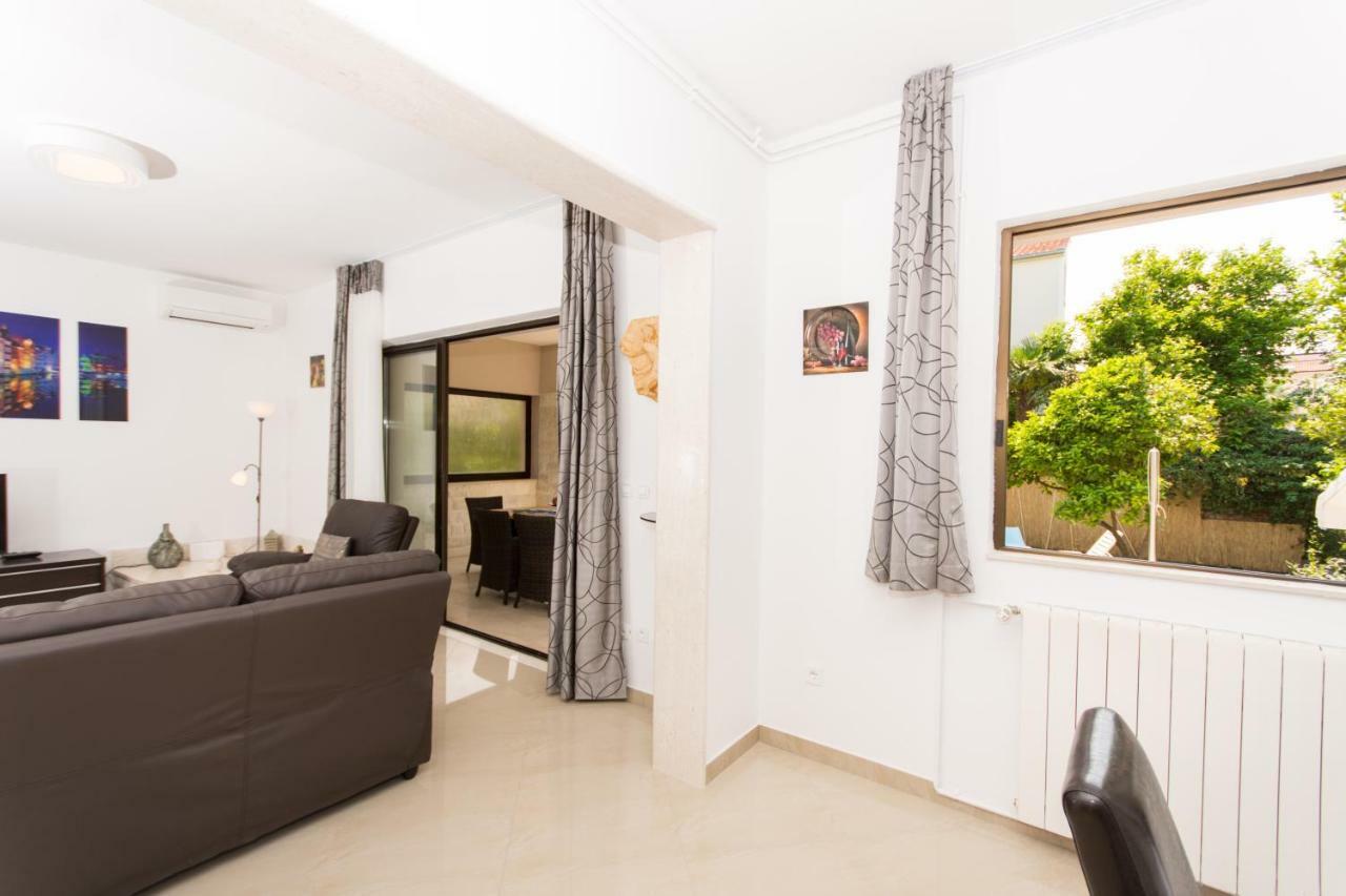 Holiday Home Ruzmarin تروغير المظهر الخارجي الصورة