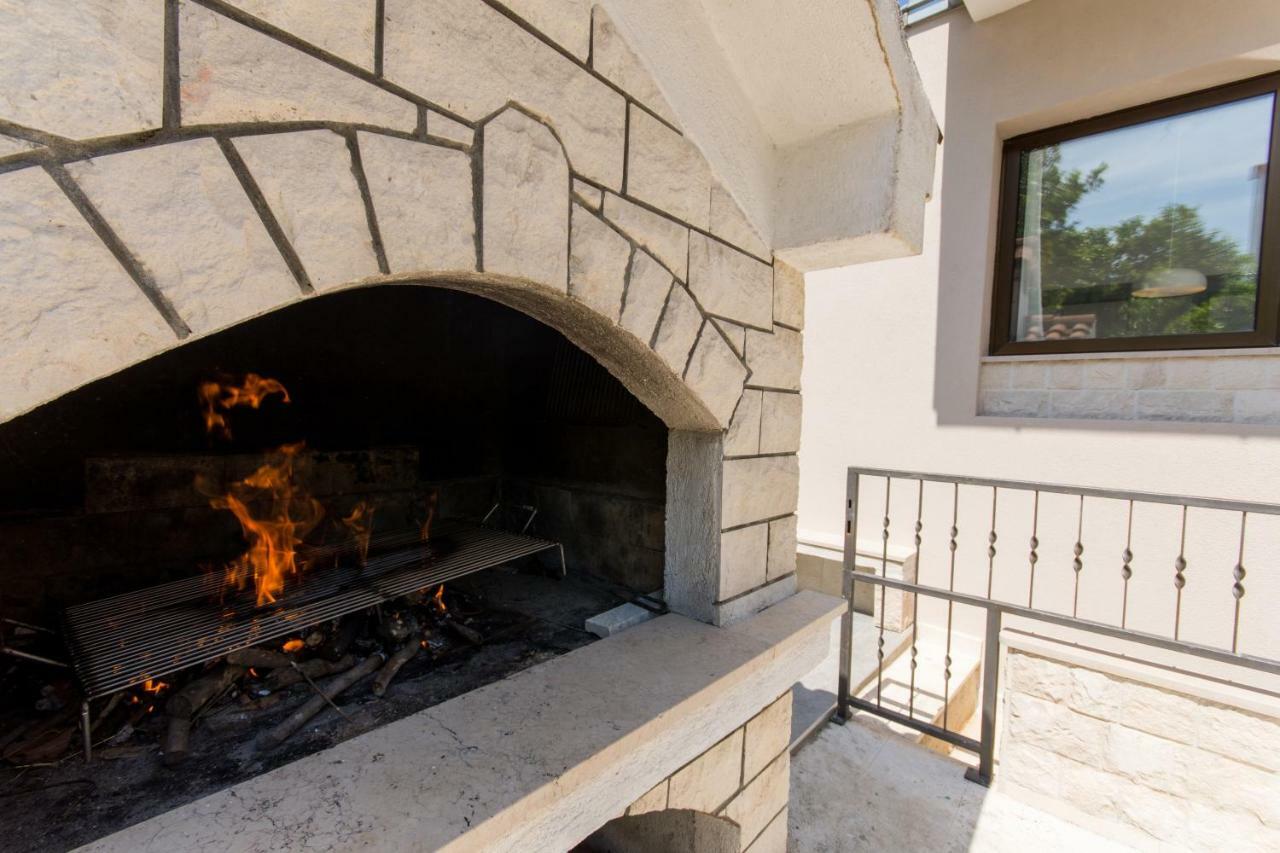 Holiday Home Ruzmarin تروغير المظهر الخارجي الصورة